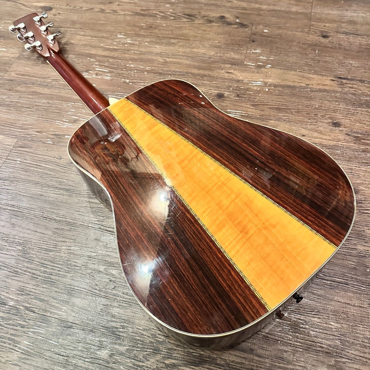 ハードケース付き