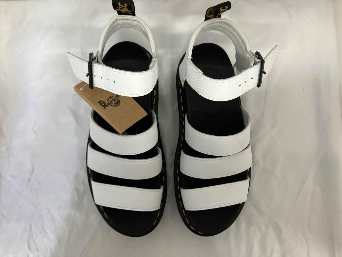 ストラップサンダル