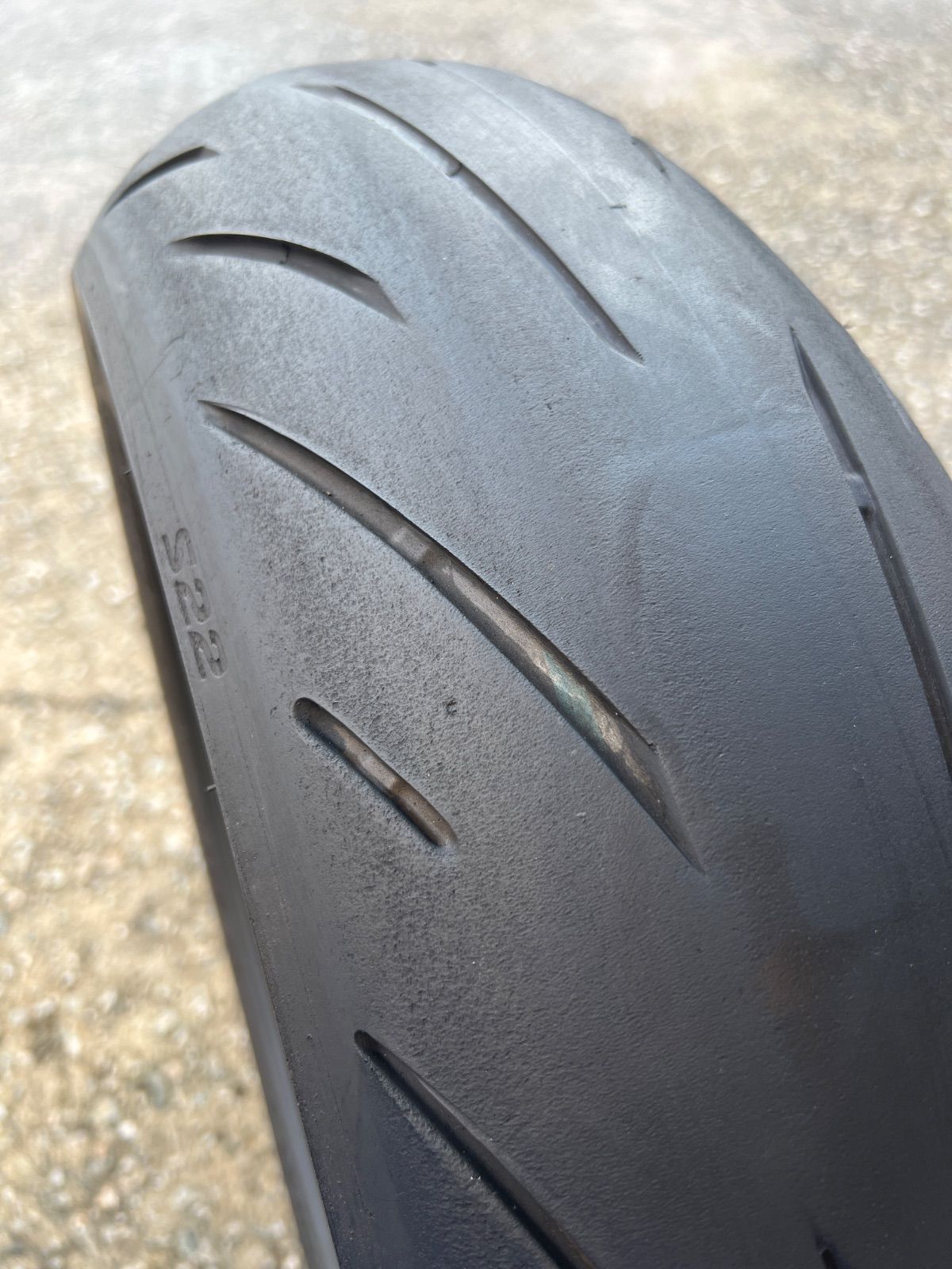 ブリヂストン S22 180/55ZR17 1102 - メルカリ