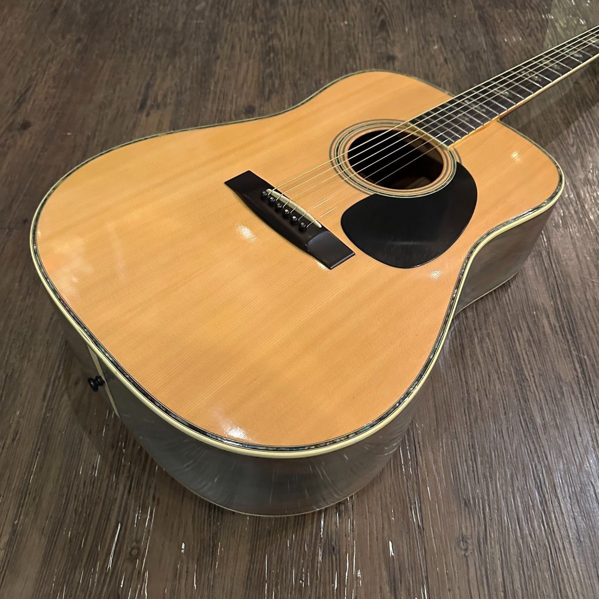 Morris W-40 Acoustic Guitar Made in Japan アコースティックギター