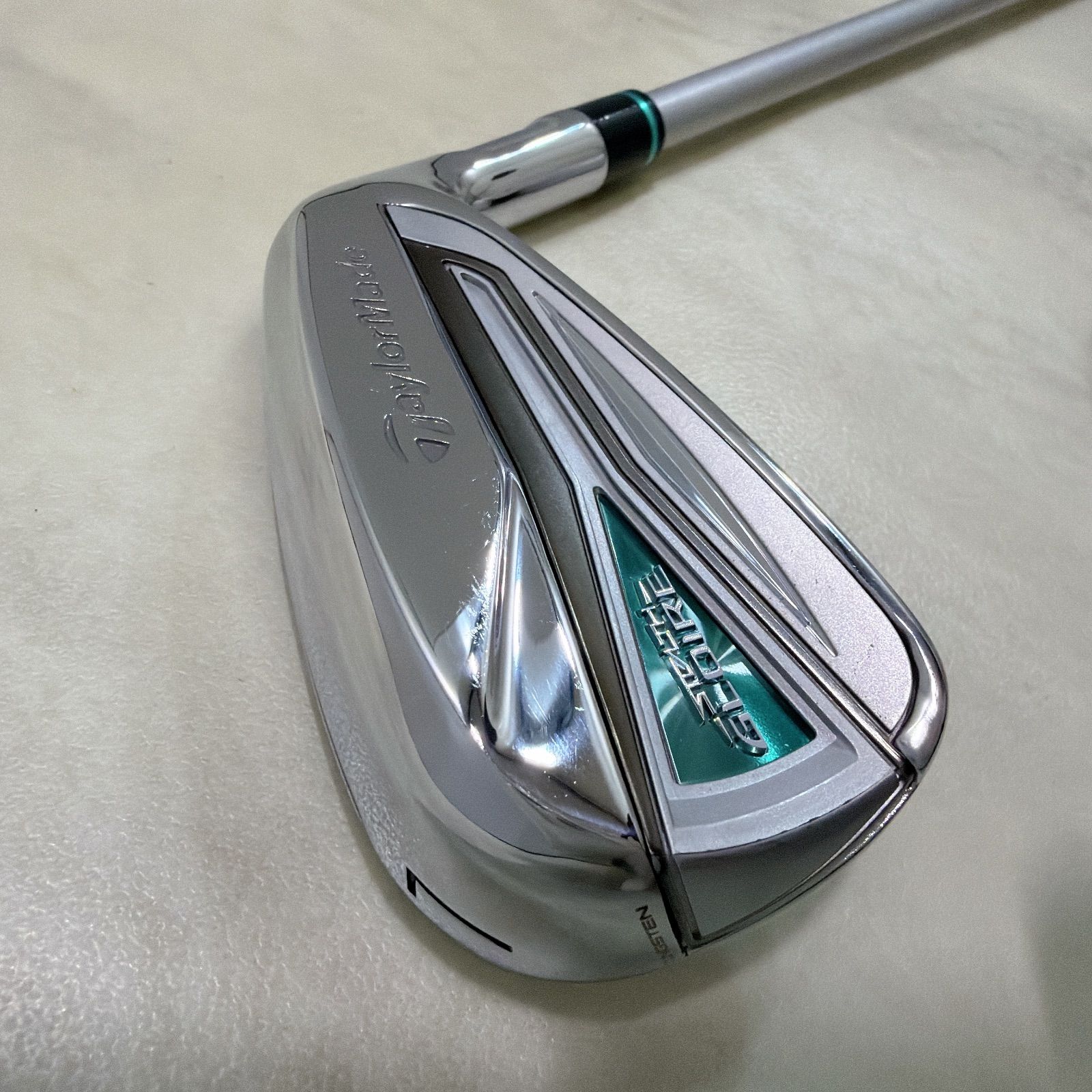 極美品】 テーラーメイド ステルス グローレ STALTH GLOIRE レディース 極美品】 テーラーメイド ステルス グローレ STALTH GLOIRE レディース
