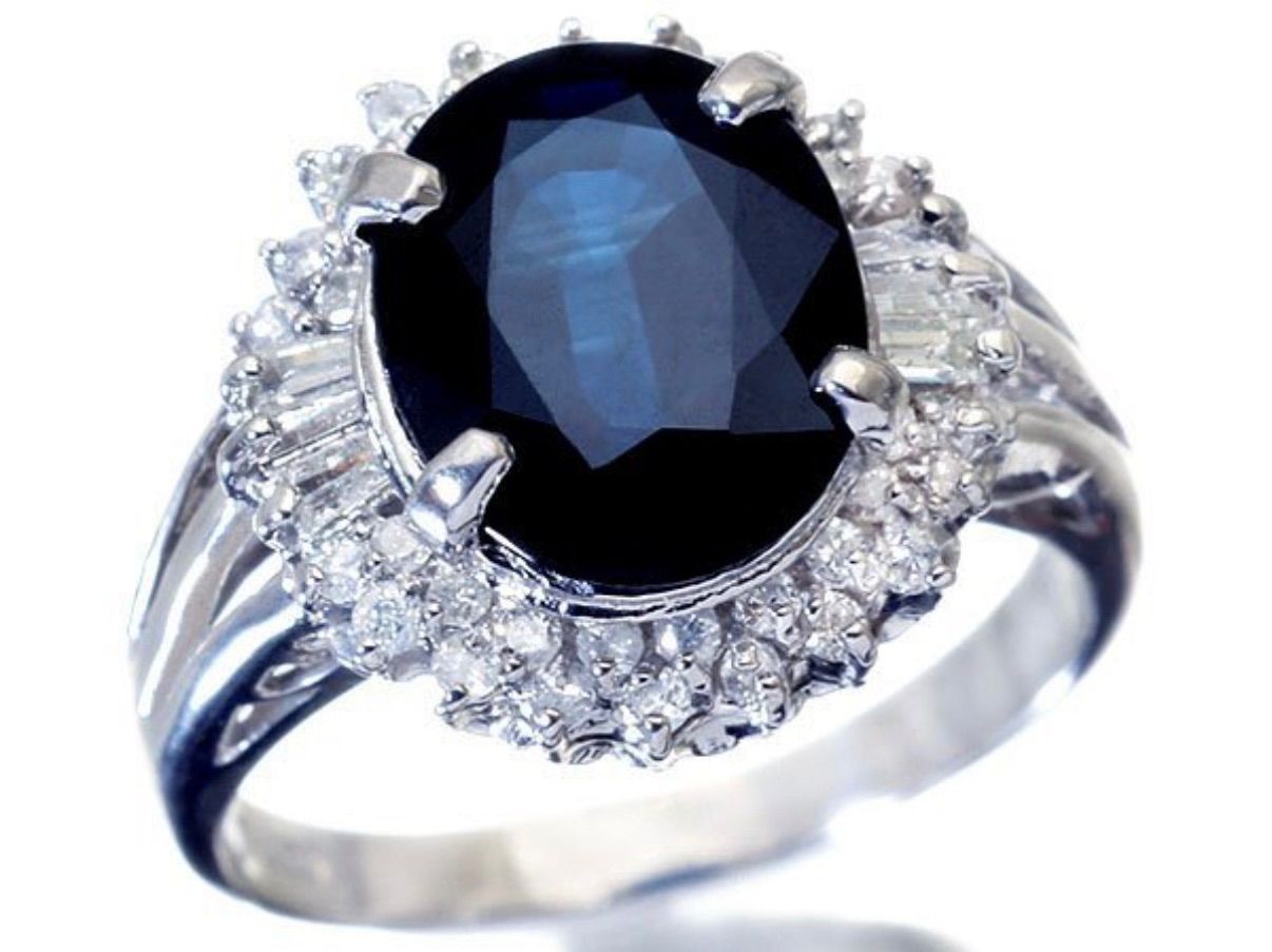 鑑別書付きPT 900天然ブルーサファイア3.0