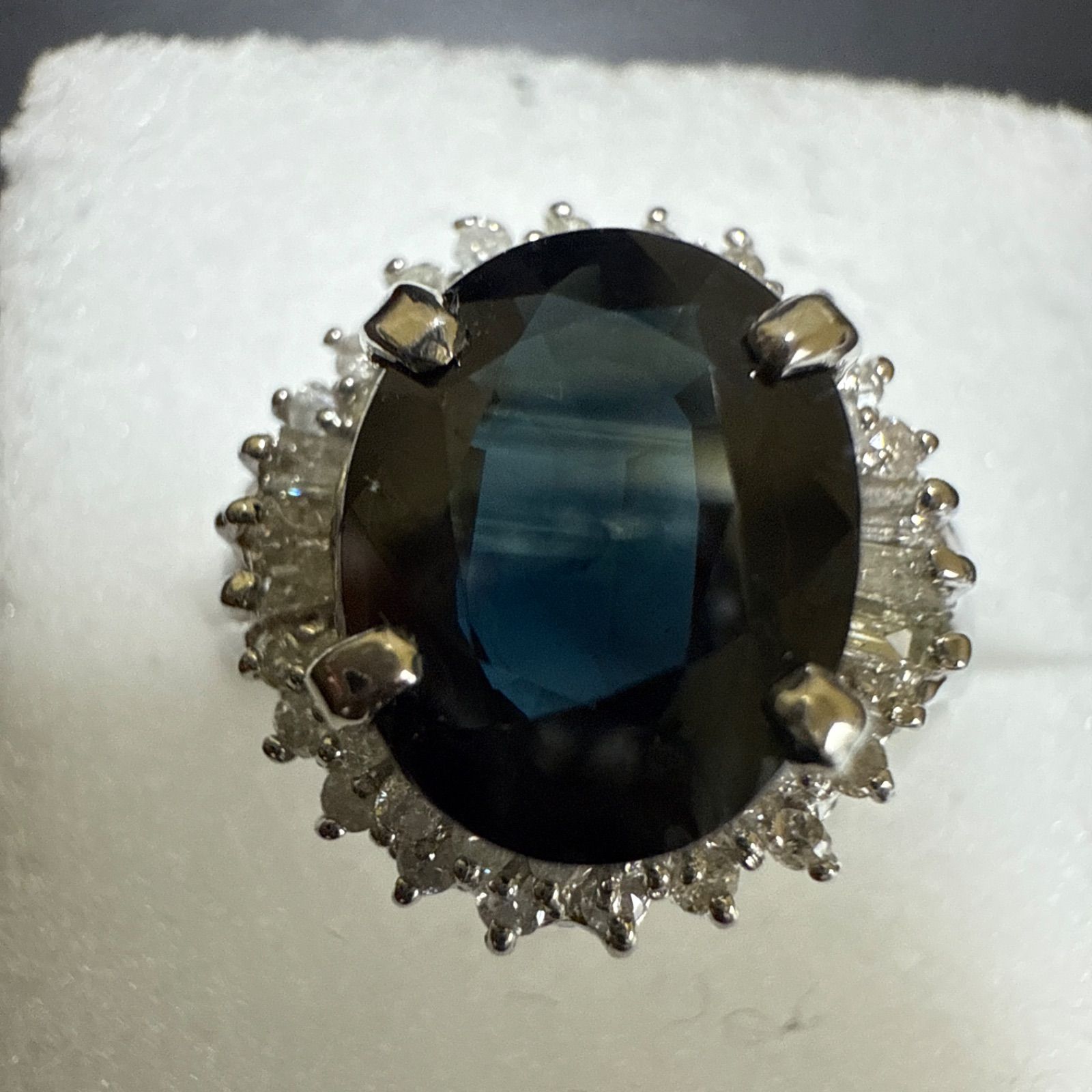 900天然ブルーサファイア3.0