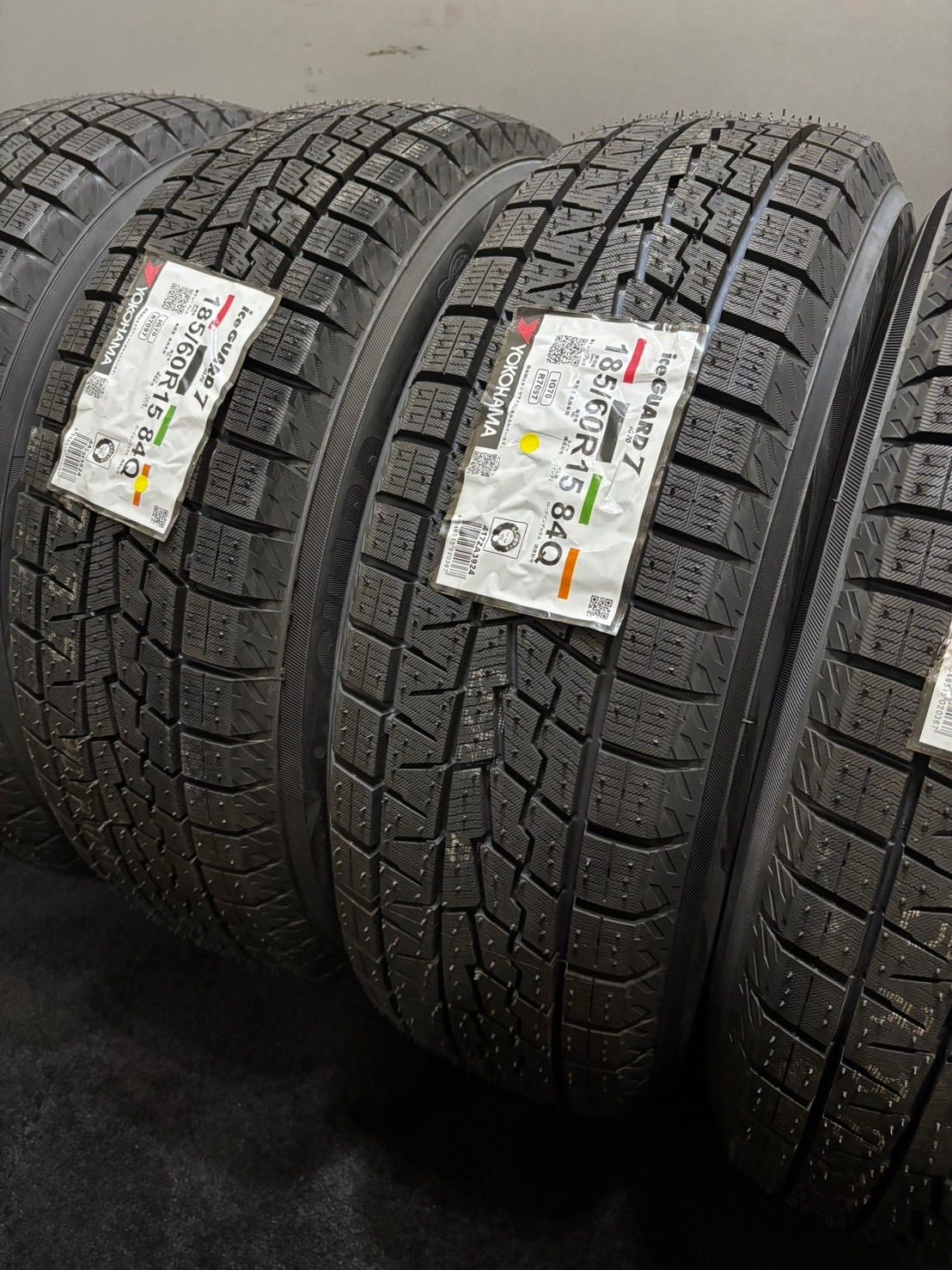 185 60 R 15 ice GUARD iG 70 スタッドレス 4本 ヨコハマ アイスガード アクア ヤリス フィット 1 K 883