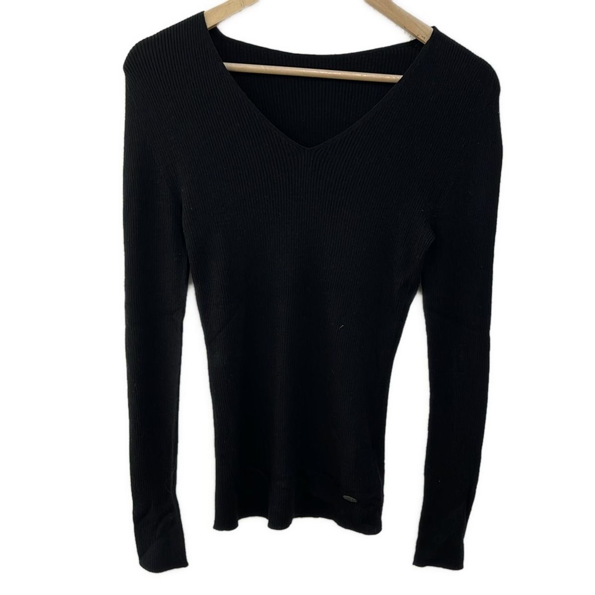 美品✨ フォクシー ニット セーター トップスレディポロ 黒 38 FOXEY(フォクシー) 長袖セーター サイズ40 M レディース - 35120 黒 V