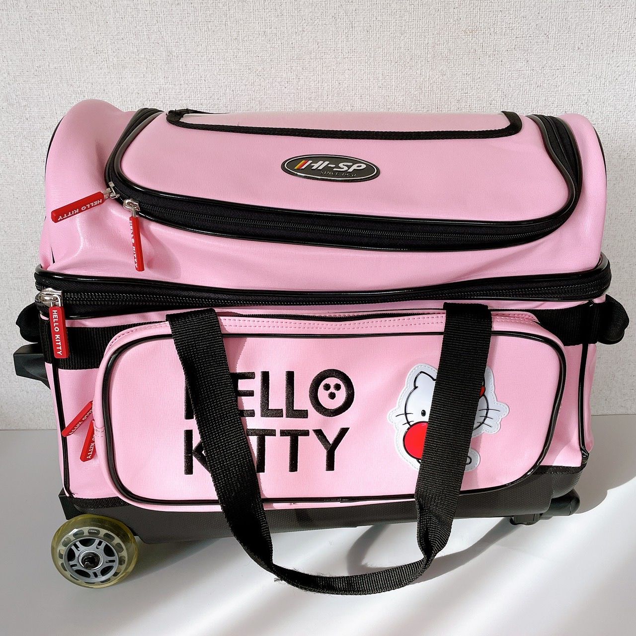 HI-SP ハローキティ ボウリングバッグ ピンク キャスター付き ローラーバッグ サンリオ コラボ 2ボール対応 ボウリング用品