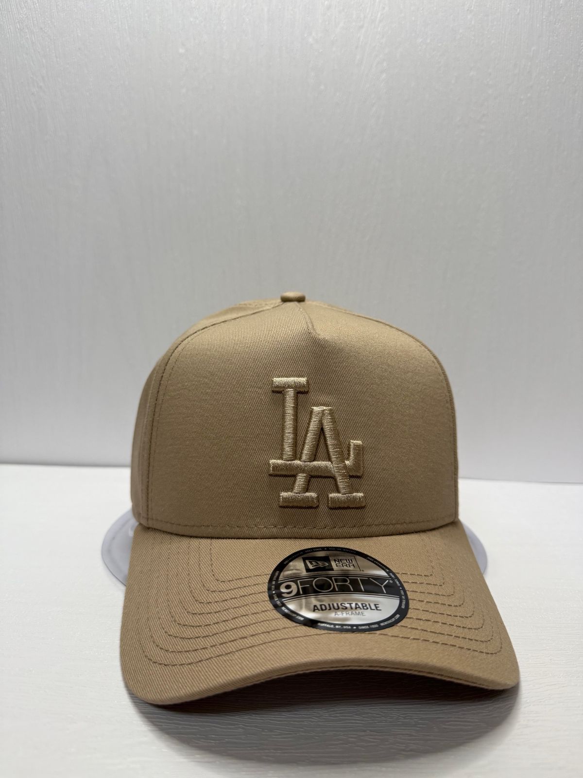 Newera ロサンゼルスドジャース 9forty A-FRAME スナップバックキャップ カーキーカラー