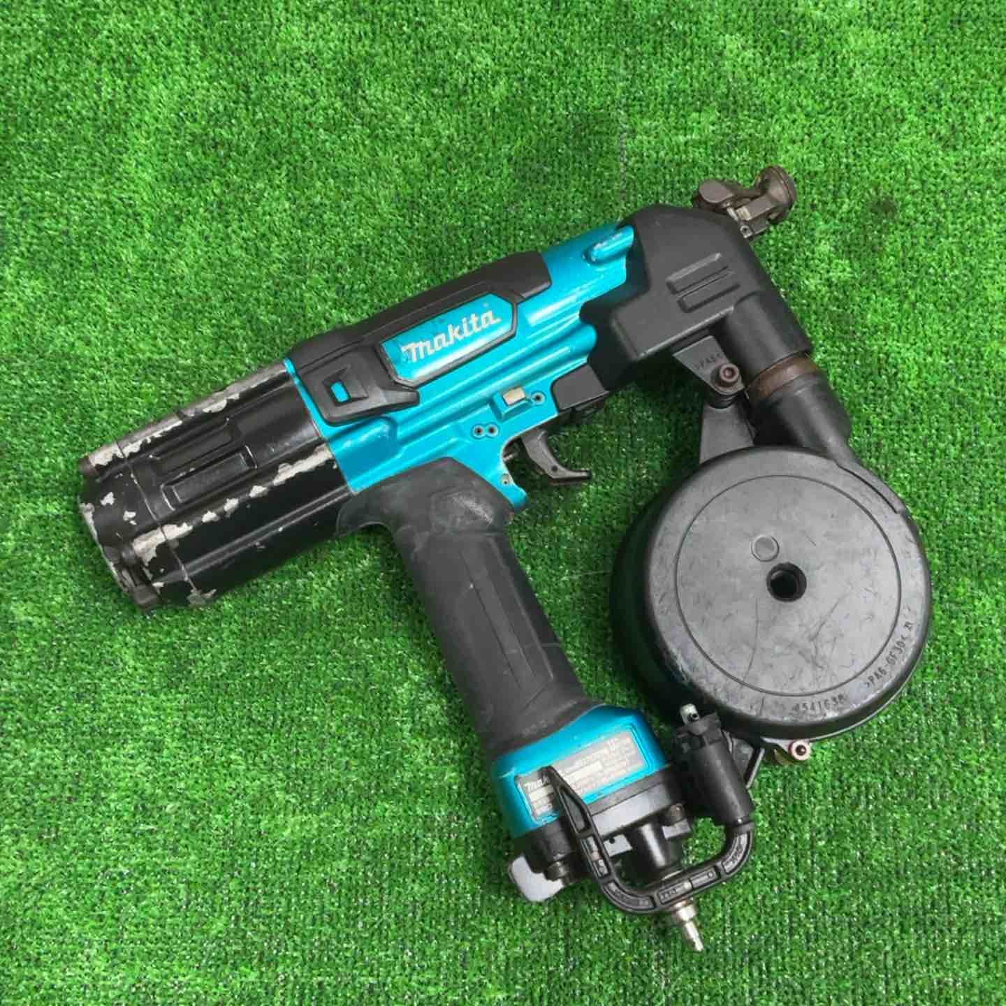 マキタ makita 高圧エアネジ打ち機