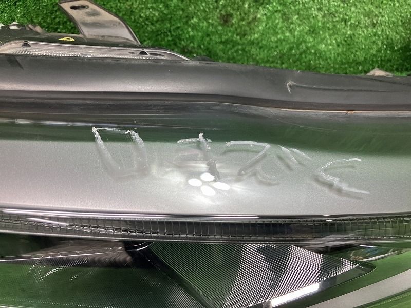 DAA-AZK10サイ/SAI【SツーリングセレクショLED ヘッドライト左右