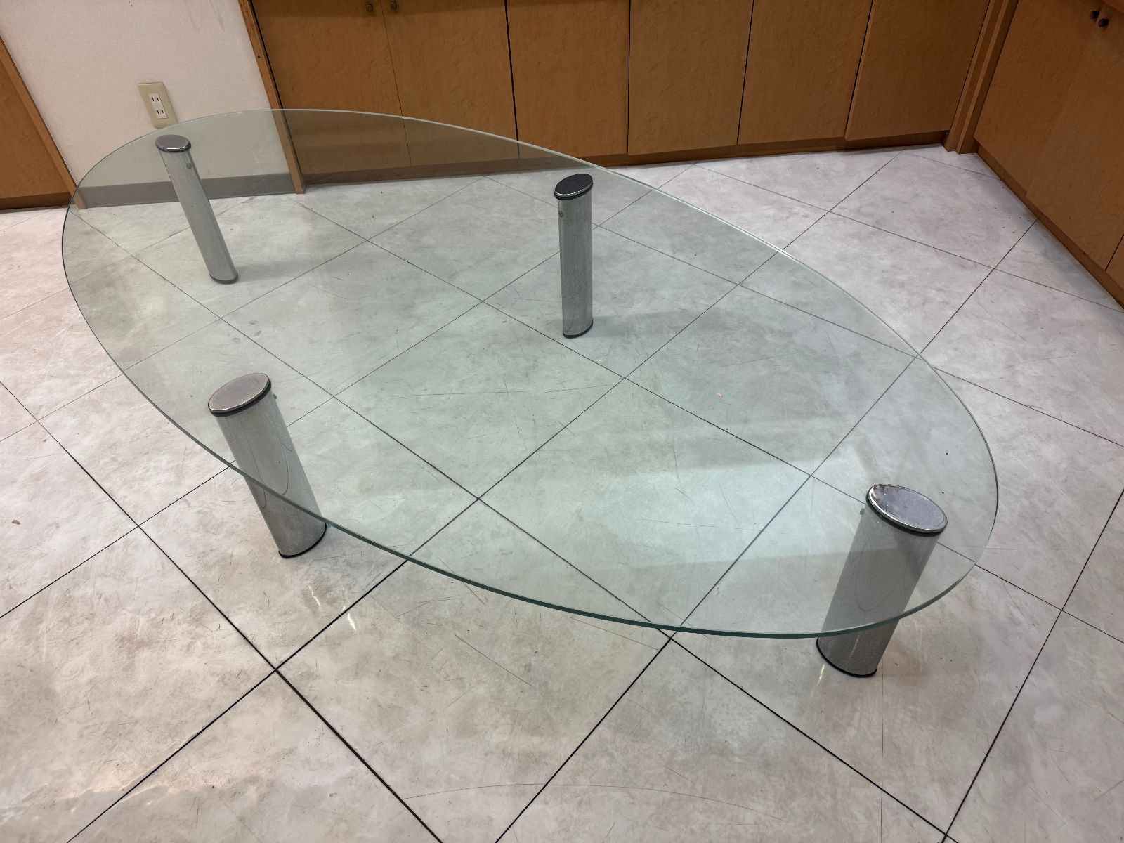 直径195cm×100cm 厚み1.1cm 高さ37cm ガラステーブル 大サイズ ローテーブル 楕円 直接引取限定 直径195cm×100cm 厚み1.1cm 高さ37cm ガラステーブル 大サイズ ロー