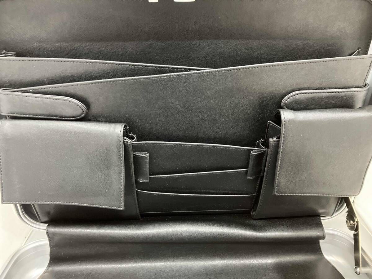 HALLBURTON アタッシュケース