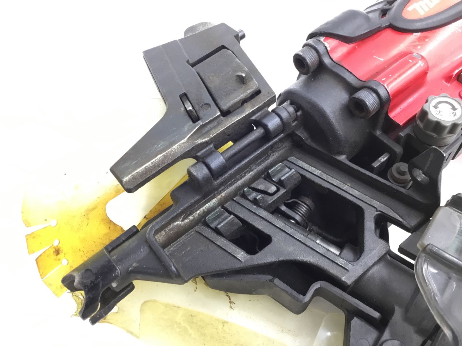 高圧エア釘打機