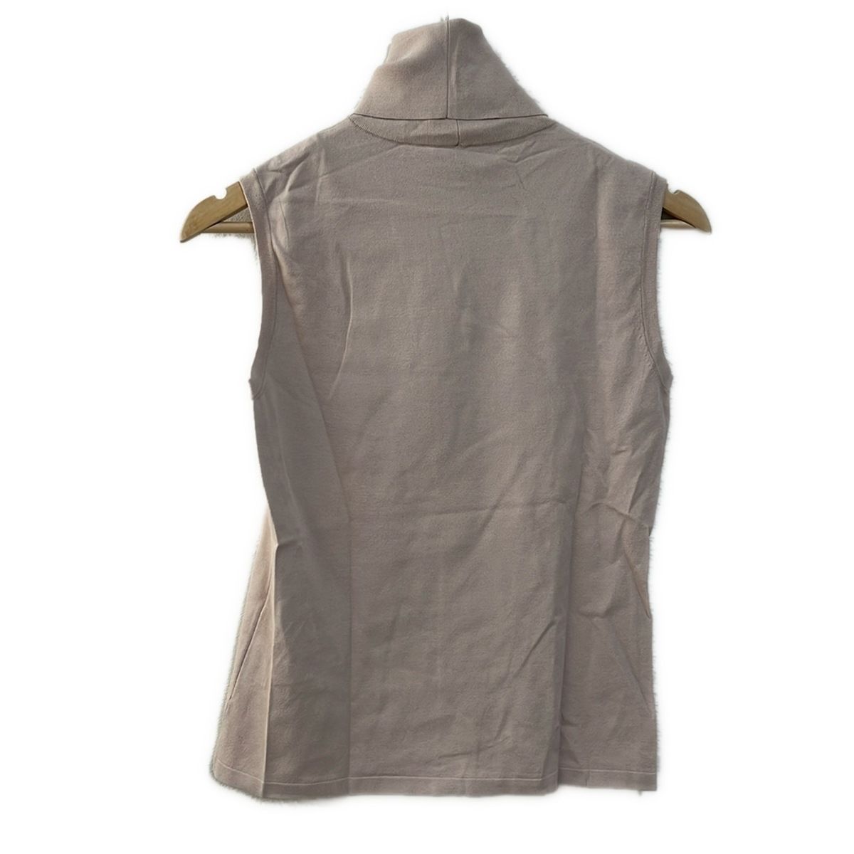 FOXEY フォクシー ノースリーブセーター サイズ40 M レディース - 39296 ベージュ タートルネック