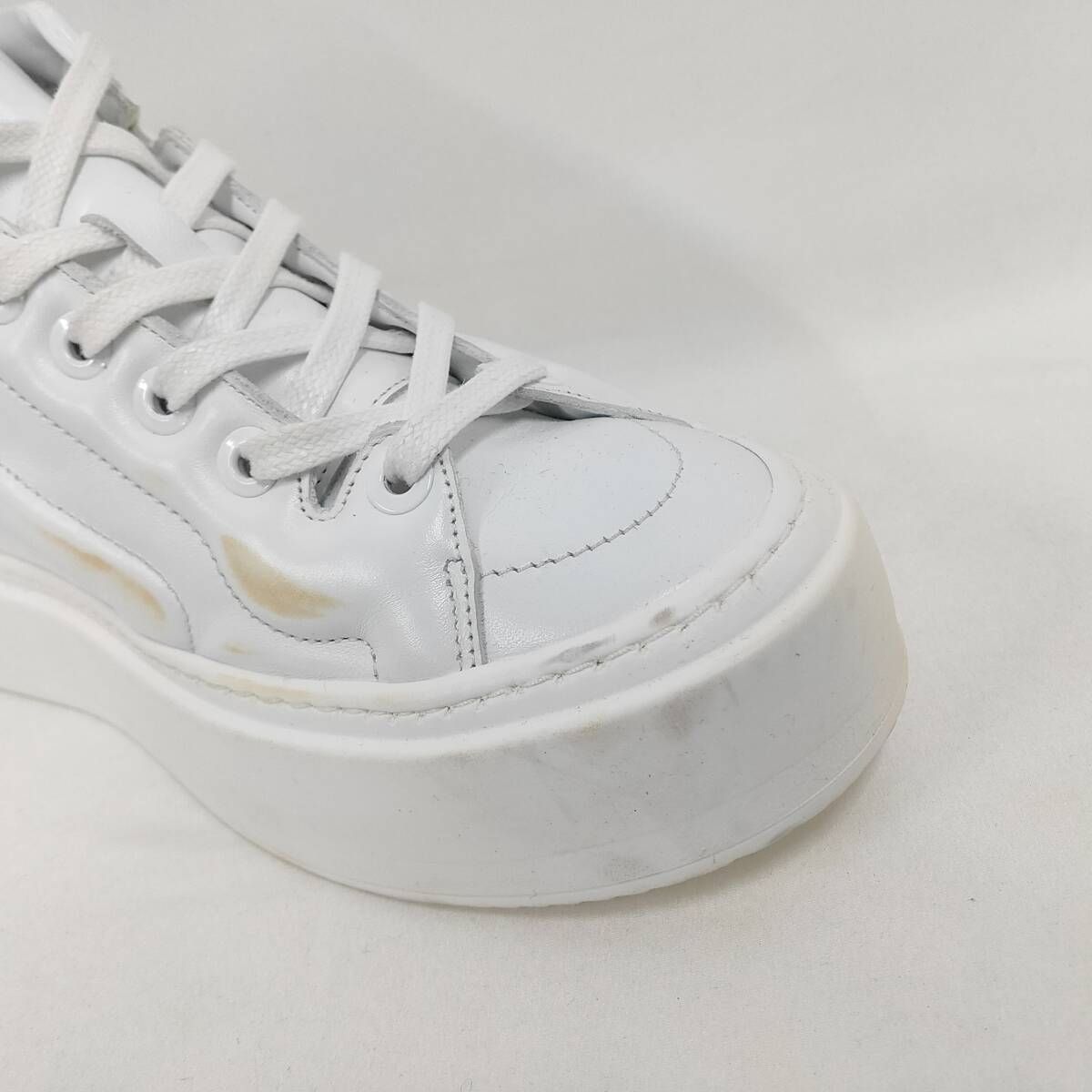 新品 未使用 ピエールアルディ スニーカージップミッドカット ホワイト