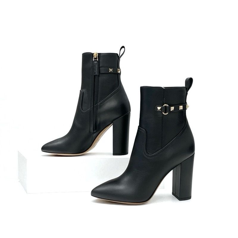 ヴァレンティノ VALENTINO ブーツ ショートブーツ 靴 シューズ レザー