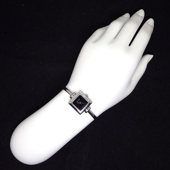  グッチ GUCCI 腕時計 バングルウォッチ 1900 L スクエア ブラック文字盤 SS クオーツアナログ 腕時計(デジタル) 時計