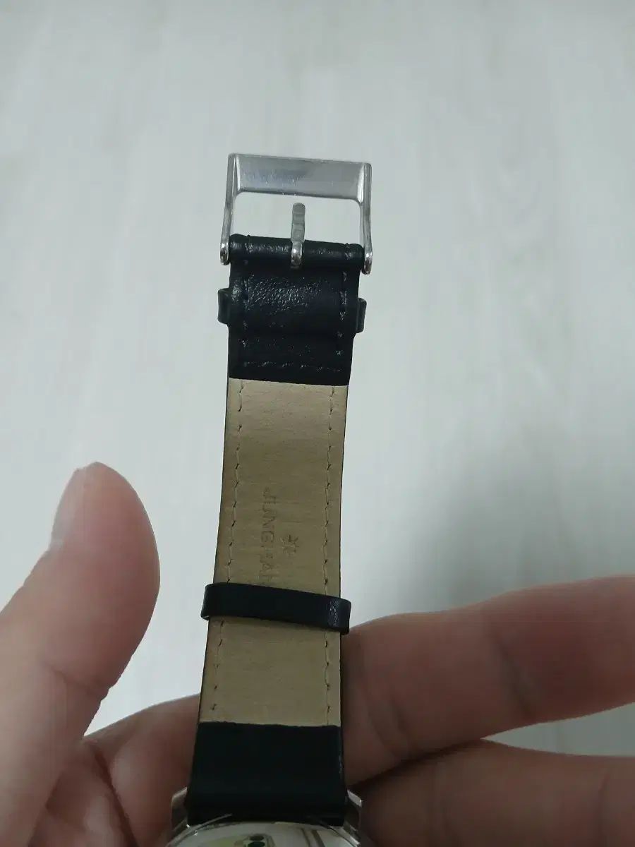 ユンハンス マックスビル