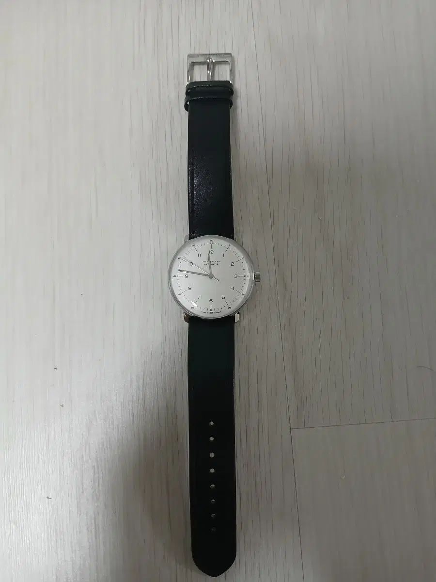 ユンハンス マックスビル オートマティック