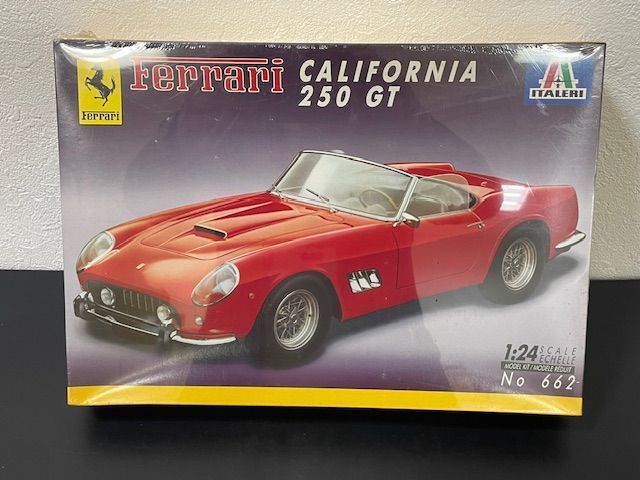 29741 イタレリ フェラーリ カリフォルニア 250 GT 1 24スケール プラモデル NO 662