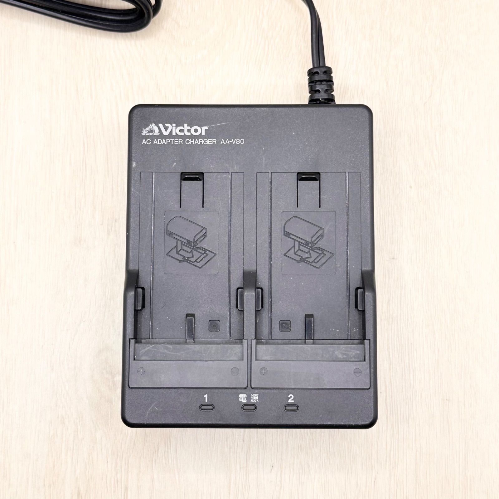 ビクター ACアダプターチャージャー AA-V80 中古品 Victor ビデオ