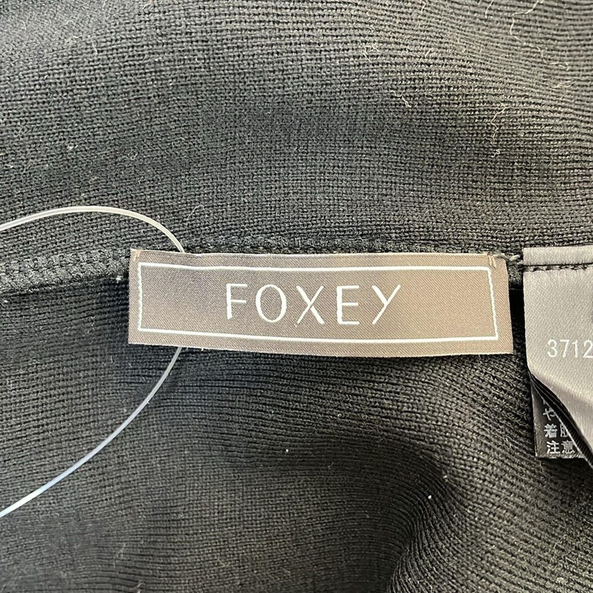  FOXEY フォクシー 長袖セーター サイズ40 M レディース - 37123 黒 タートルネック 肩パッド 長袖 ニット セーター