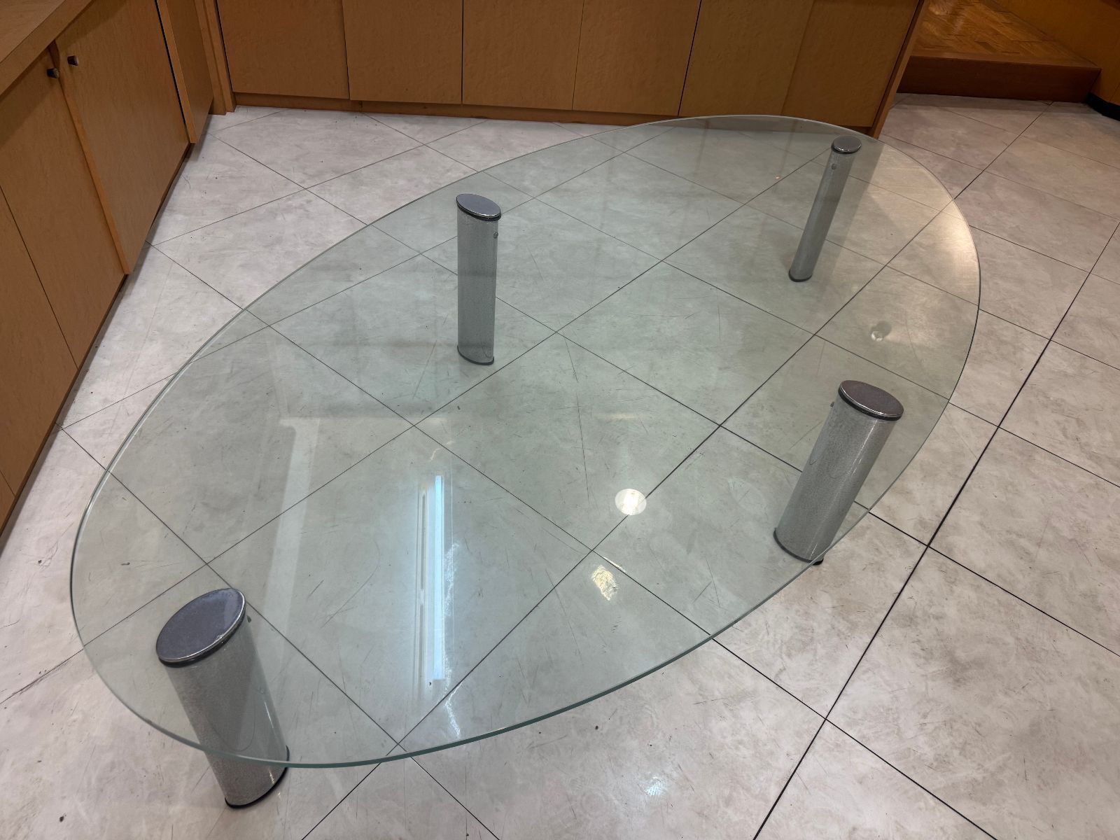 直径221cm×120cm 厚み1.1cm 高さ32cm ガラステーブル 大サイズ ロー