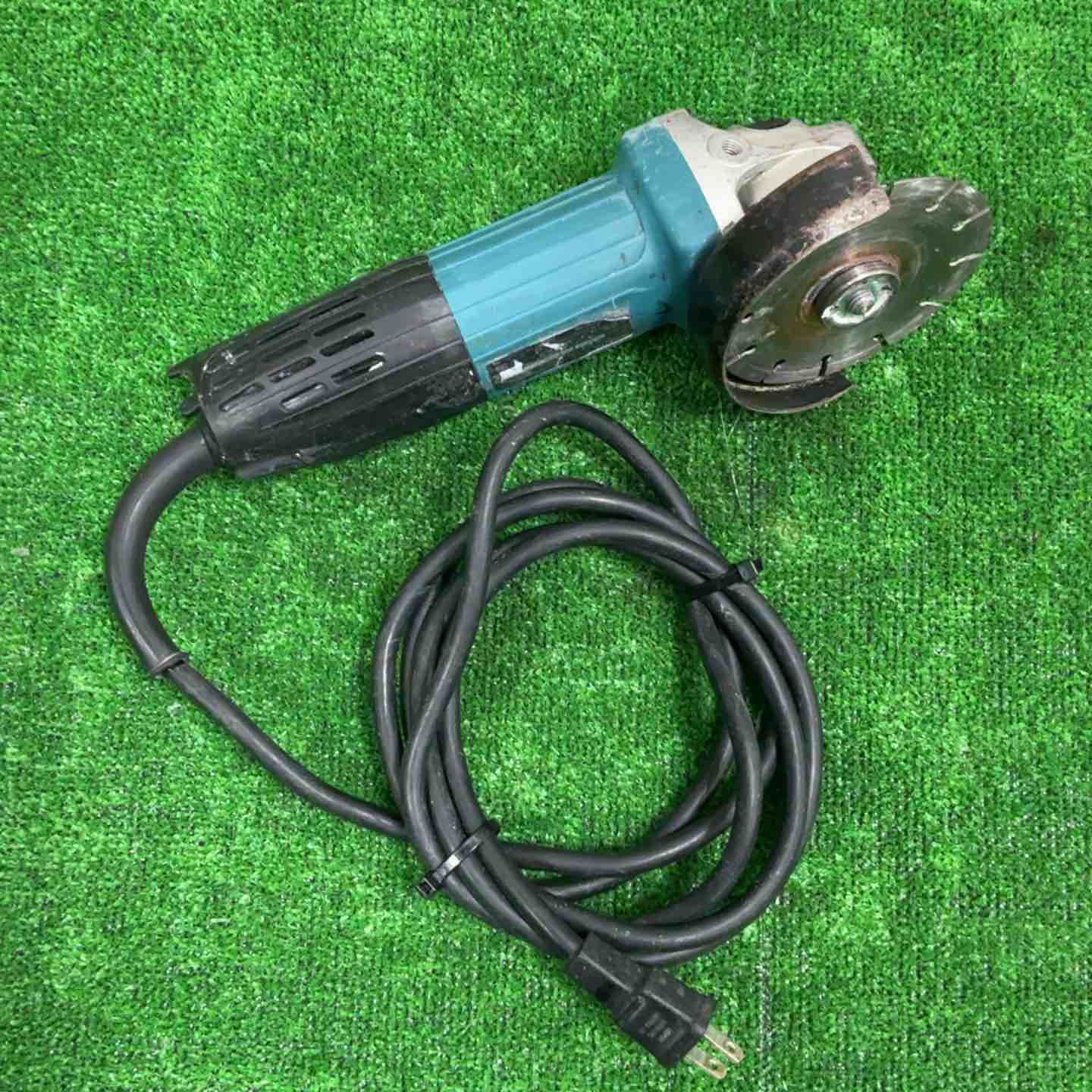 マキタ makita 100 mmディスクグラインダー GA 4031