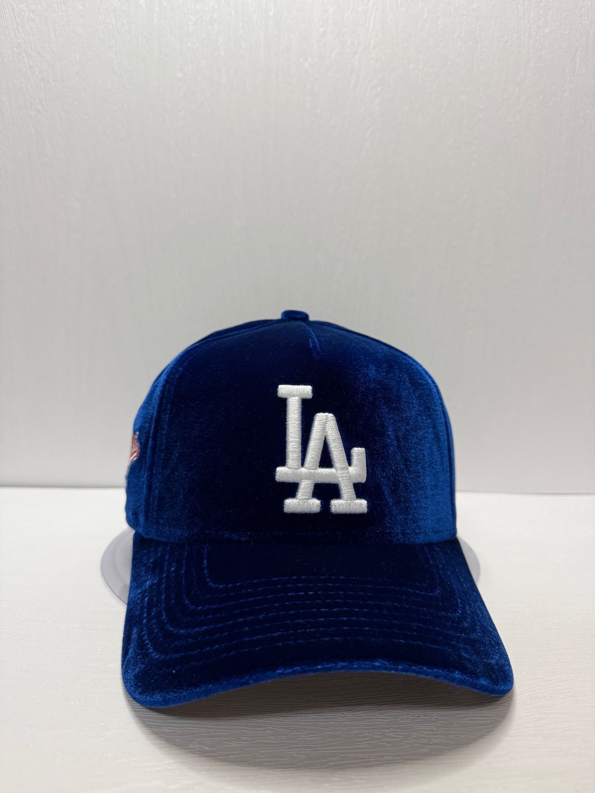 Newera ロサンゼルスドジャース ワールドシリーズ1988 ベルベット 9 forty A FRAME スナップバックキャップ ブルー