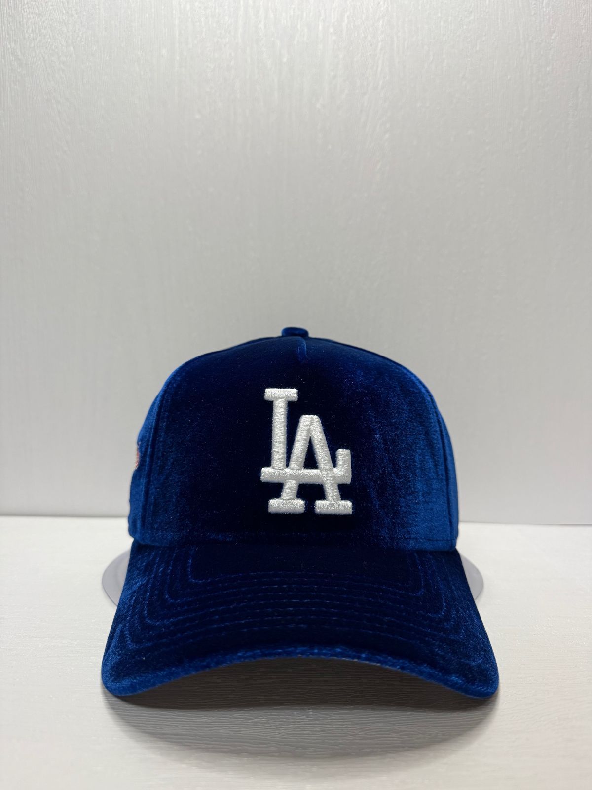 Newera ロサンゼルスドジャース ワールドシリーズ1988 ベルベット 9 forty A-FRAME スナップバックキャップ ブルーカラー