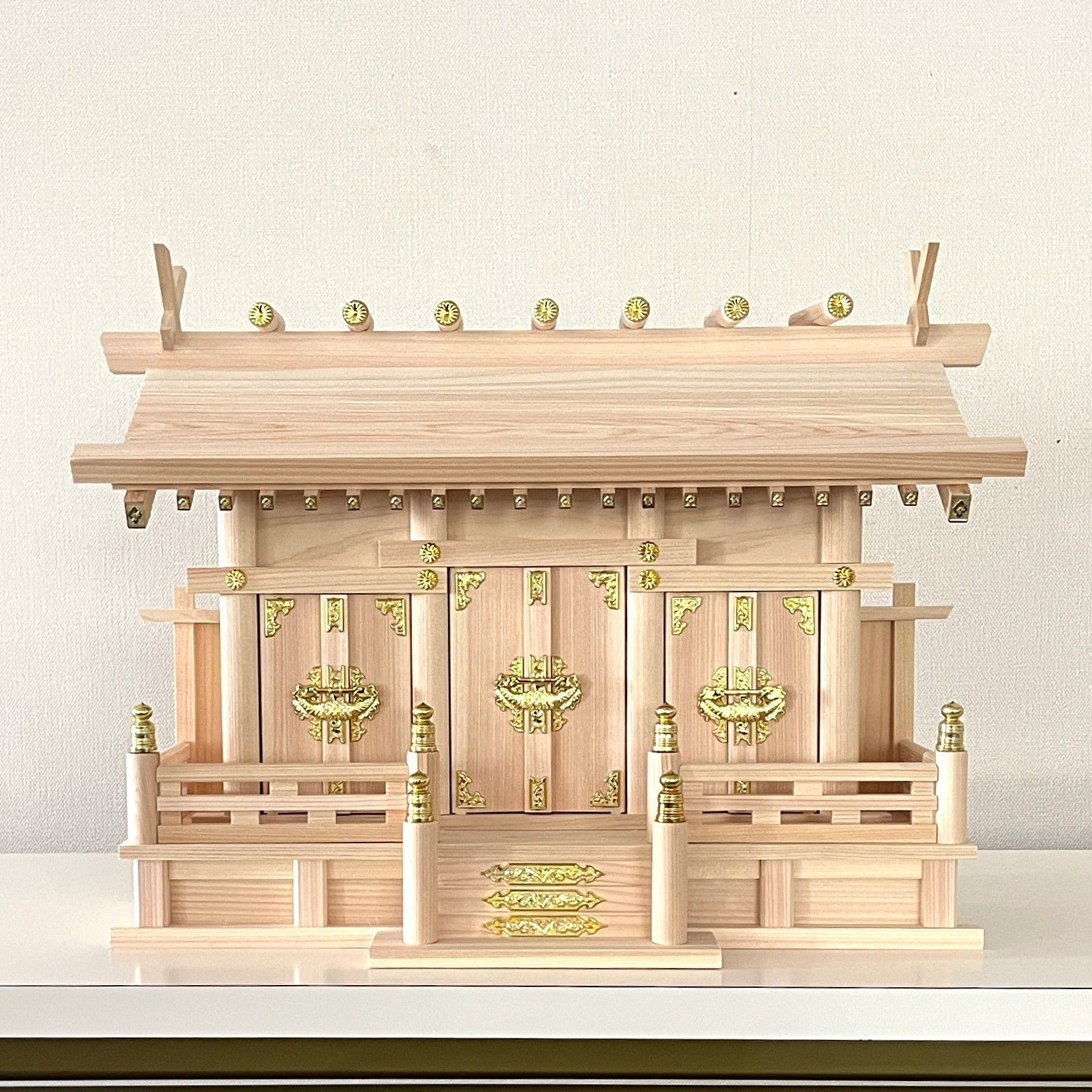 アウトレット 神棚 神殿 通屋根三社 小 ひのき ヒノキ 桧 国産