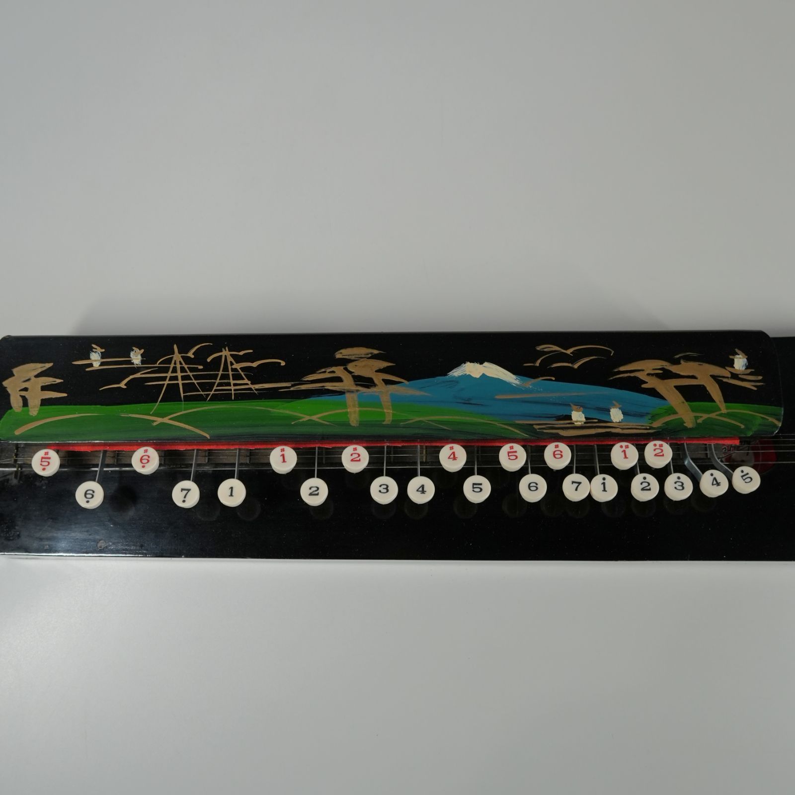 琴　蒔絵 川瀬表完 千鳥蒔絵 琴香合 | 茶道具 小西康のぶろぐ