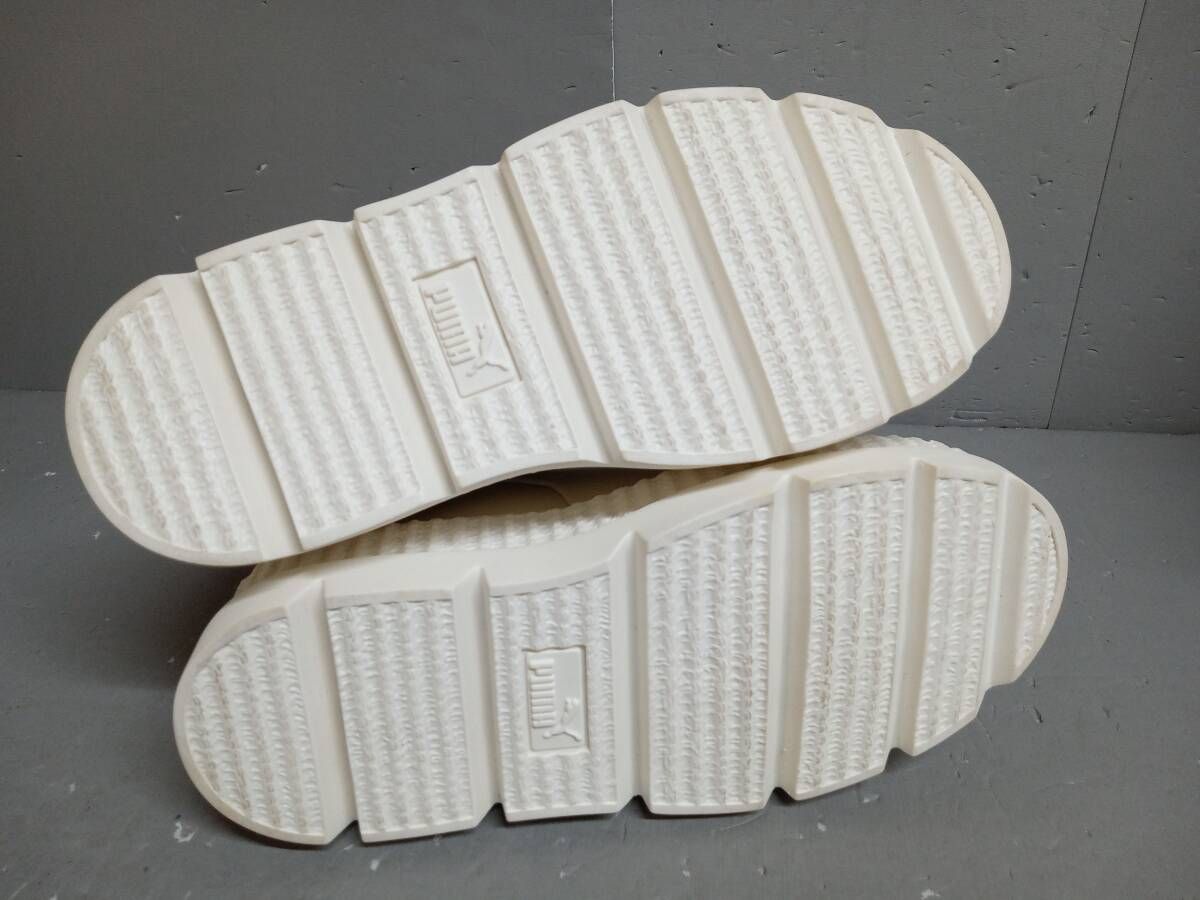 ホワイト オフホワイト