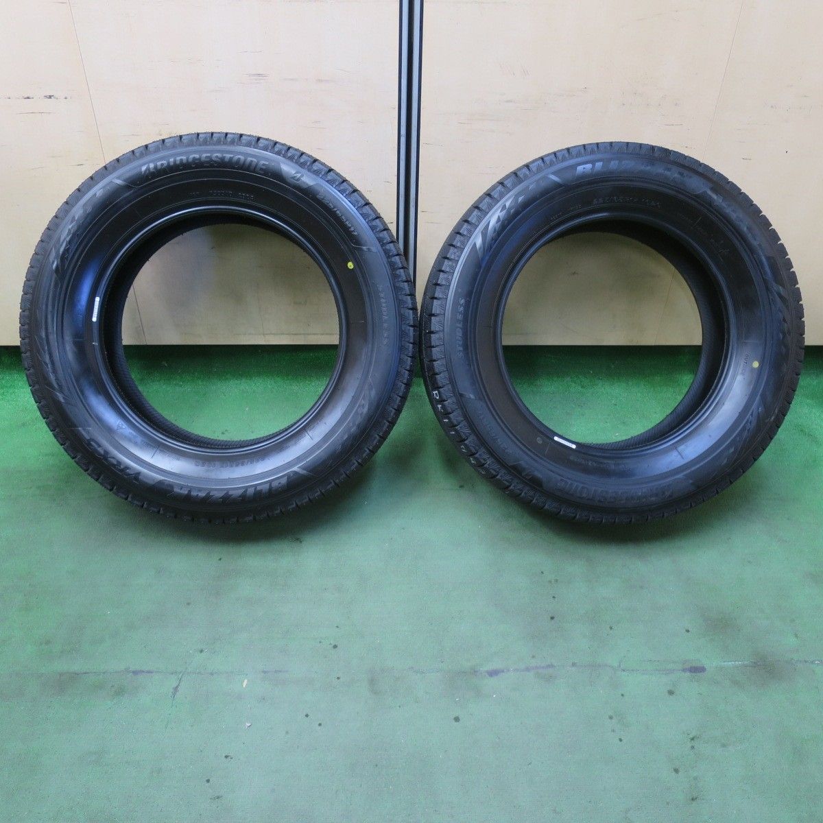 24年 2本 スタッドレス 225 65 R 17 ブリヂストン ブリザック VRX 3 タイヤ 17インチ 40系 アルファード ヴェルファイア 等 5112002イスタ