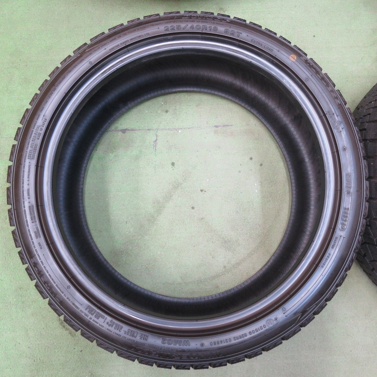  超バリ溝 24年 ほぼ10分 スタッドレス 225 40 R 18 ダンロップ ウインターマックス WM 02 18インチ インプレッサ プリウス カローラツーリング 86 BRZ 等 5112111イスタ 18インチ スタッドレス