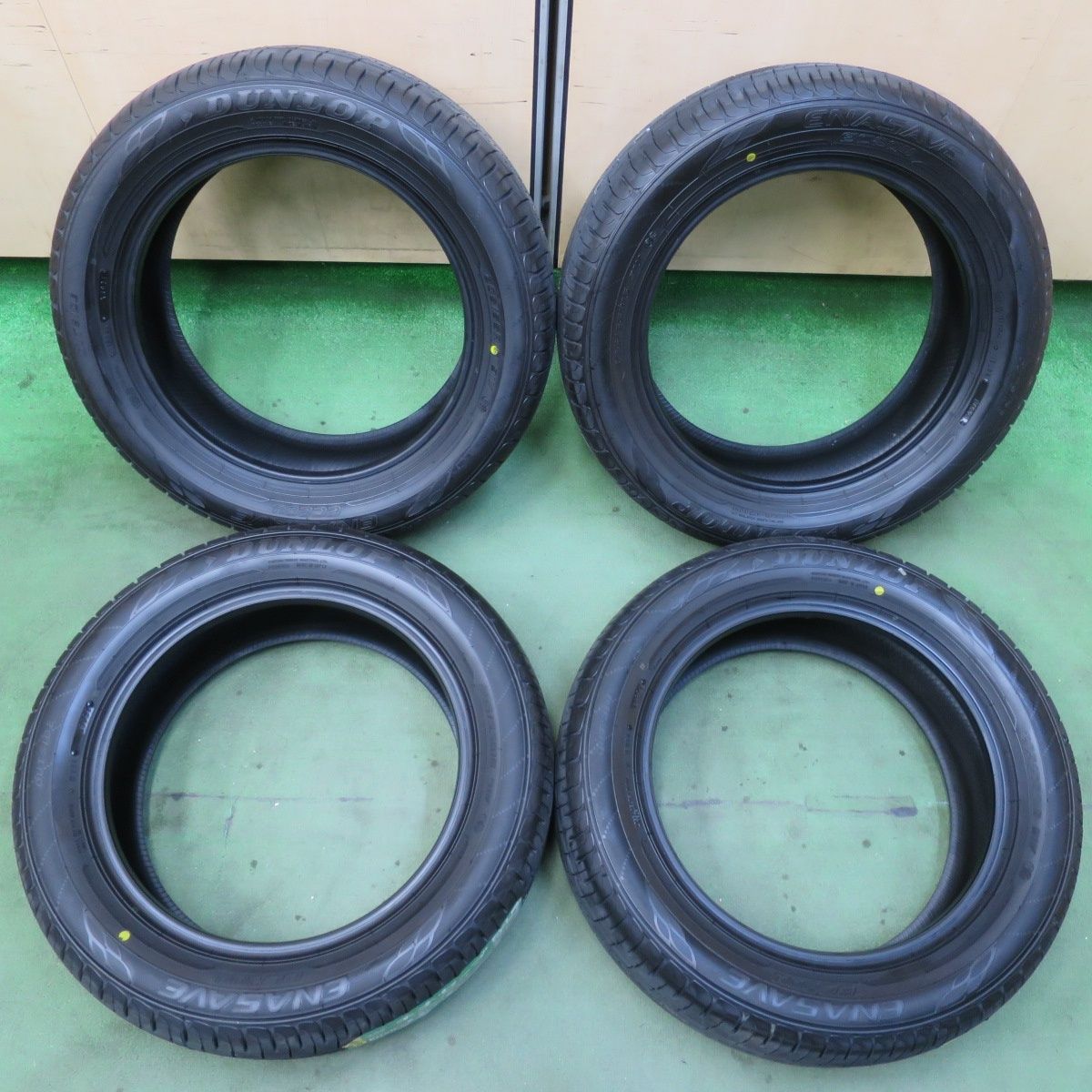  21年 205 55 R 16 ダンロップ エナセーブ EC 204 タイヤ 16インチ プリウス ウィッシュ レガシィ ノア ヴォクシー インプレッサ 等 5112114イノタ 16インチ サマータイヤ ノーマルタイヤ