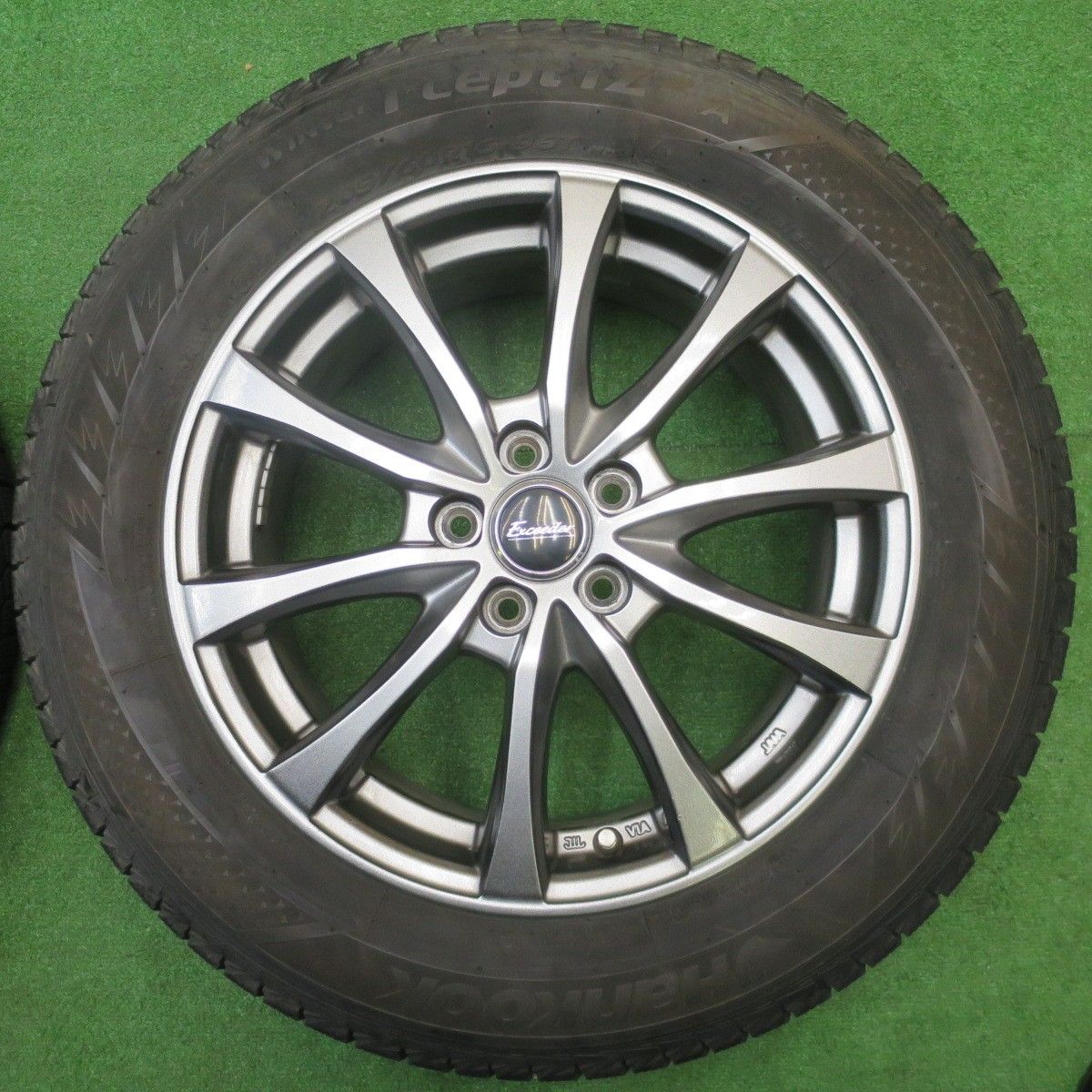 バリ溝 22年 キレイ 9 5分 エクシーガ 等 205 60 R 16 スタッドレス ハンコック ウインター アイセプト IZ 2 A Exceeder エクシーダー 16インチ PCD 100 5 H ス