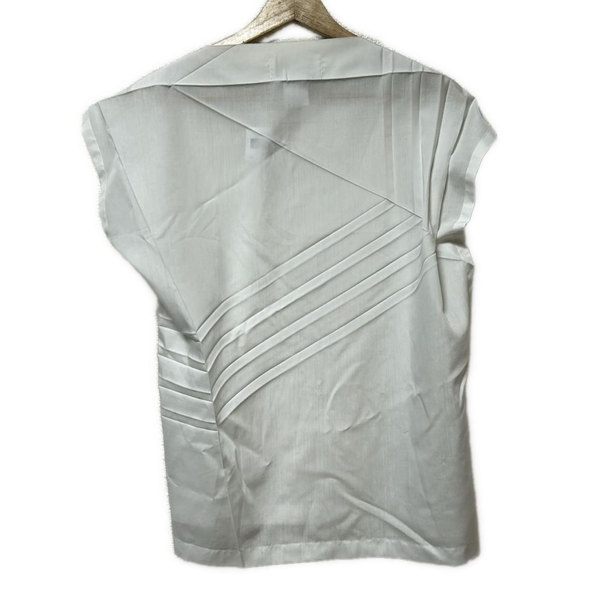 1325. 1325.イッセイミヤケ ノースリーブシャツブラウス サイズ2 M レディース - 白