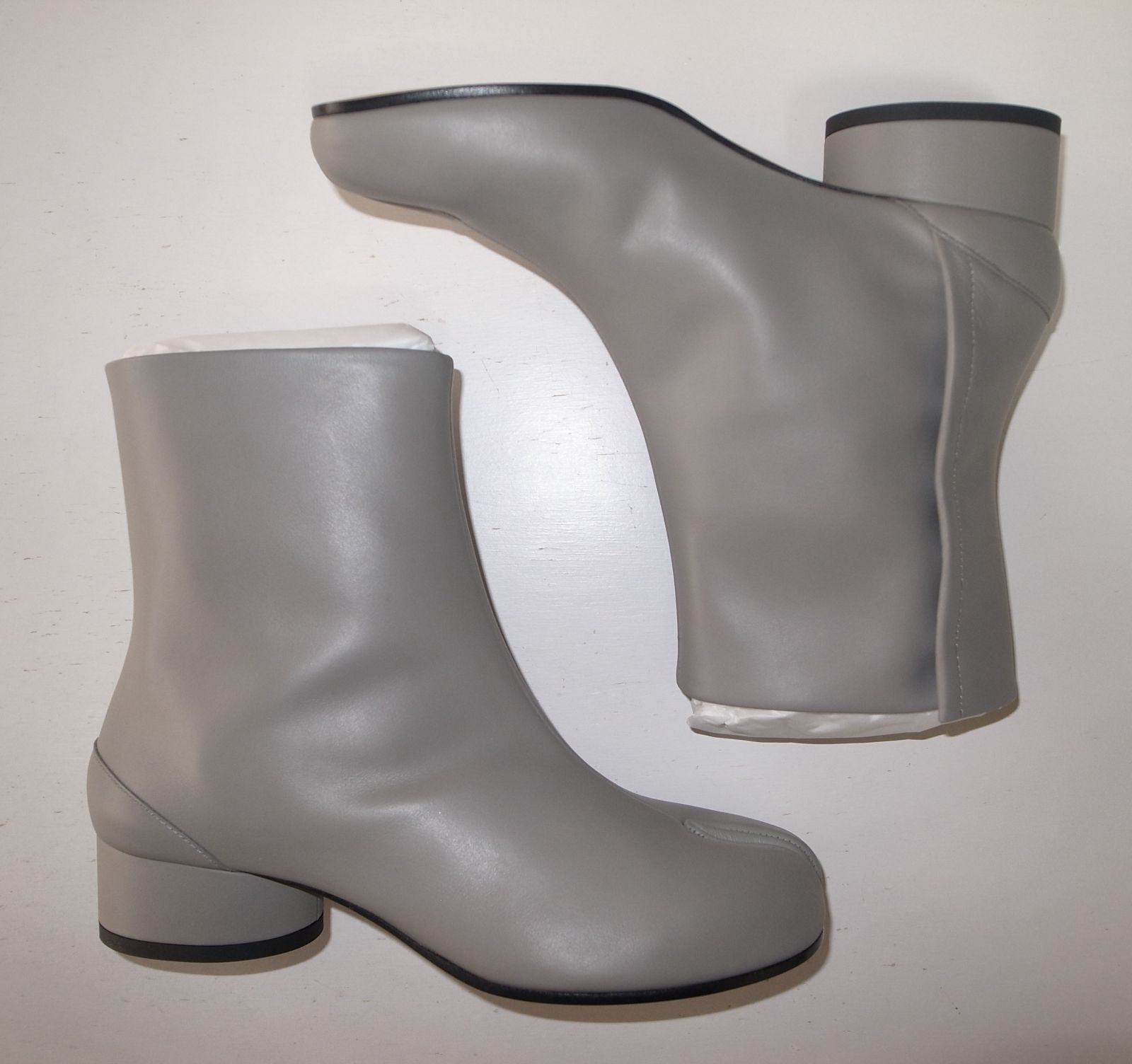 Maison Margiela 足袋ブーツ グレー TABI アンクルブーツ 楽天市場】MAISON MARGIELA メゾンマルジェラ ショートブーツ Tabi