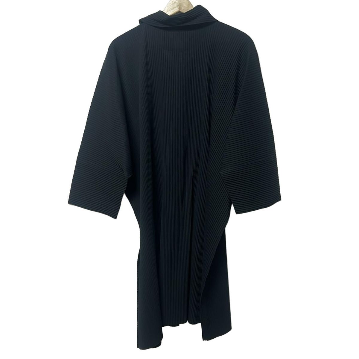 me ISSEY MIYAKEワンピース me ISSEY MIYAKE(ミー/イッセイミヤケ) ワンピース レディース - 黒 七