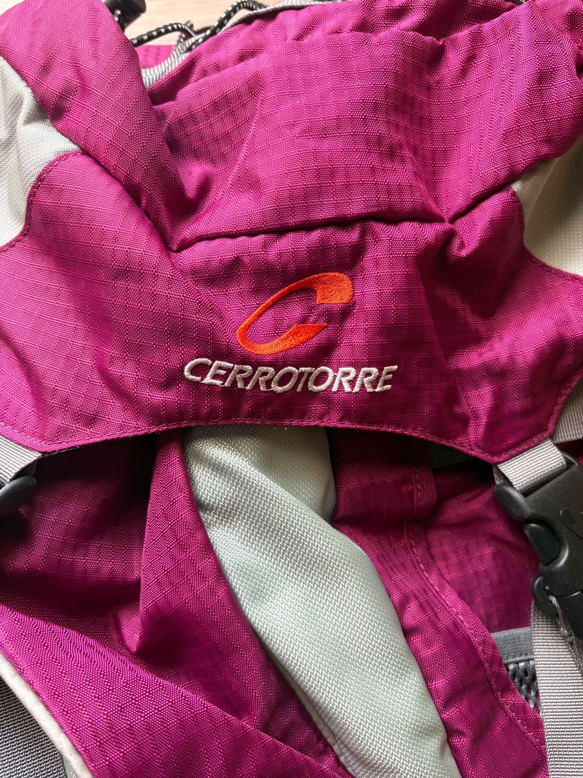 CERRO TORRE IBIS セロトーレ アイビス 登山用リュック バックパック レインカバー パープル グレー