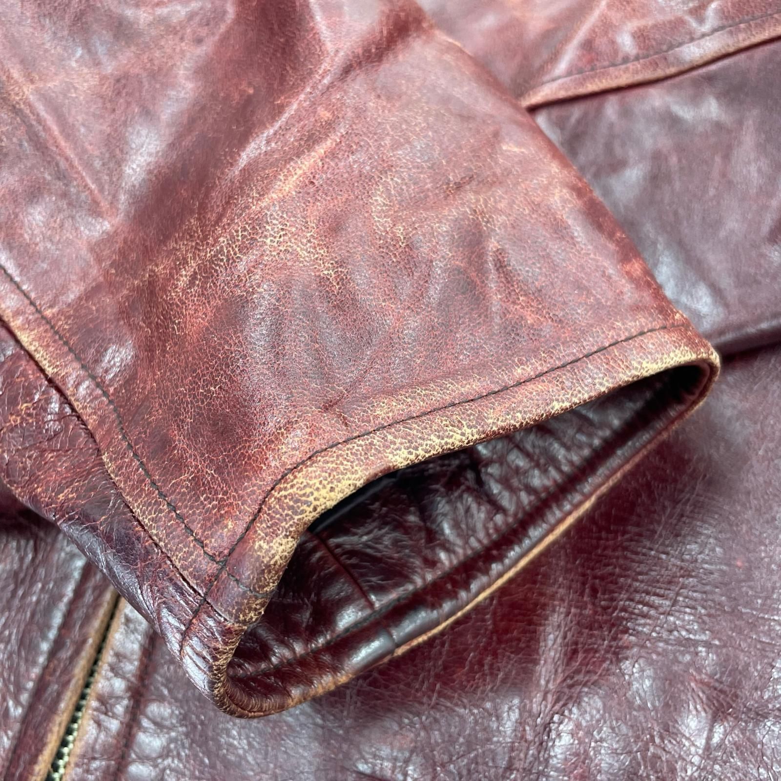 ﾚｻﾞｰｼﾞｬｹｯﾄ ﾚｯﾄﾞ