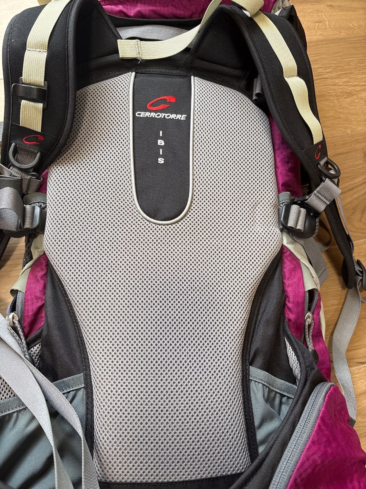 CERRO TORRE IBIS セロトーレ アイビス 登山用リュック バックパック