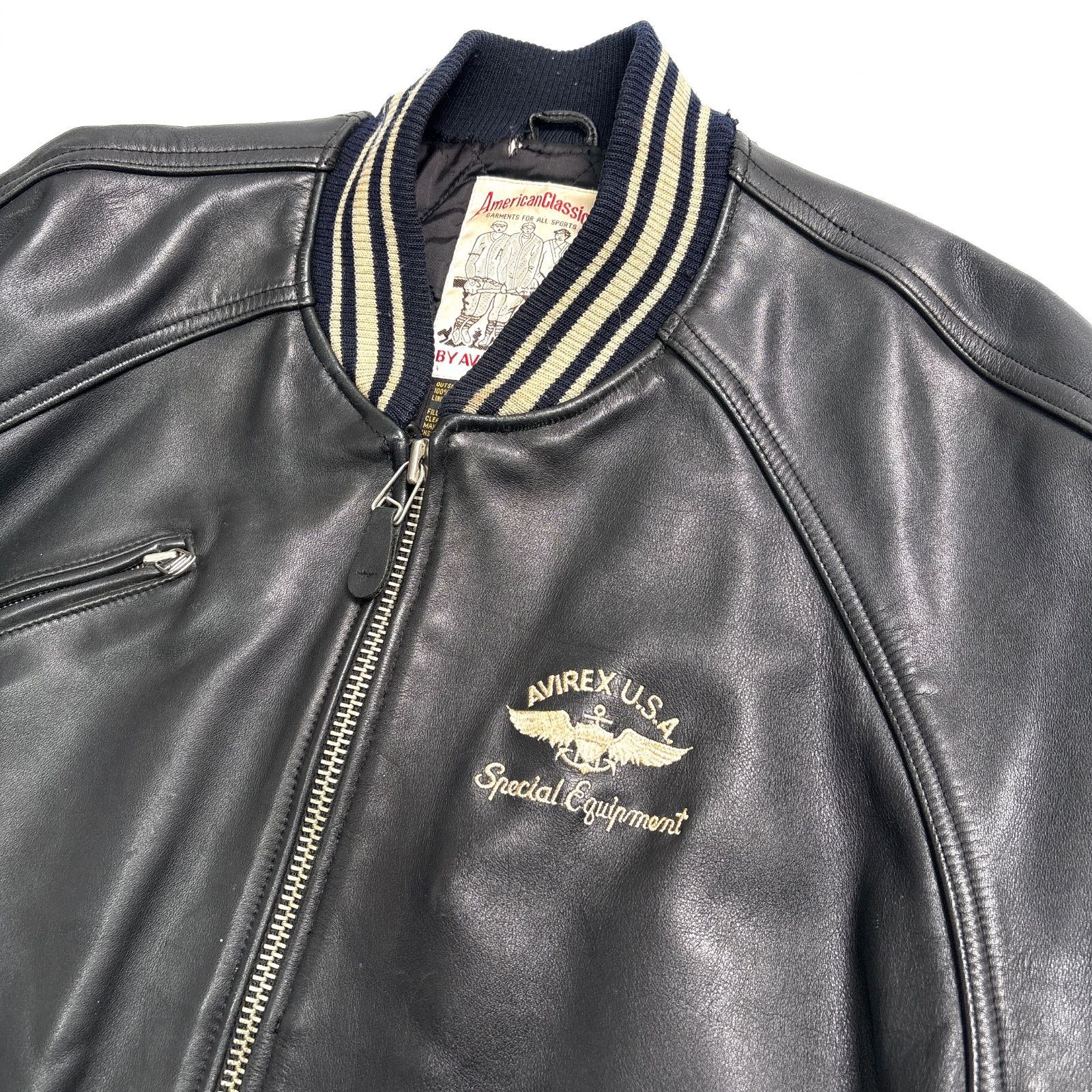 牛革】AVIREX レザージャケット 黒 L スタジャン 本革 アーチロゴ