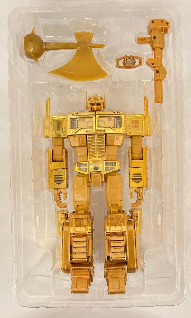 タカラトミー 35周年記念 本物 ゴールデンラグーンコンボイ