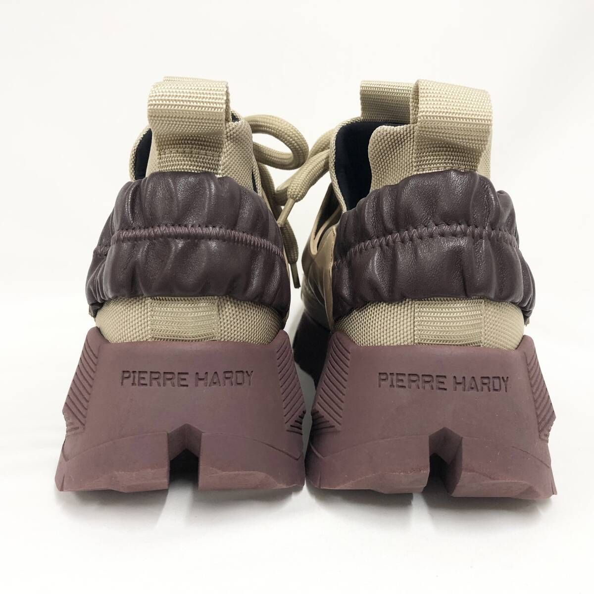 新品 未使用 PIERRE HARDY (ピエールアルディ) トレックコメット XL