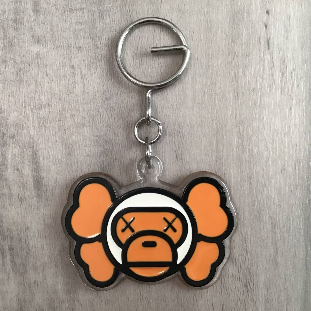 ☆激レア☆ KAWS MILO キーホルダー a bathing ape BAPE エイプ ベイプ