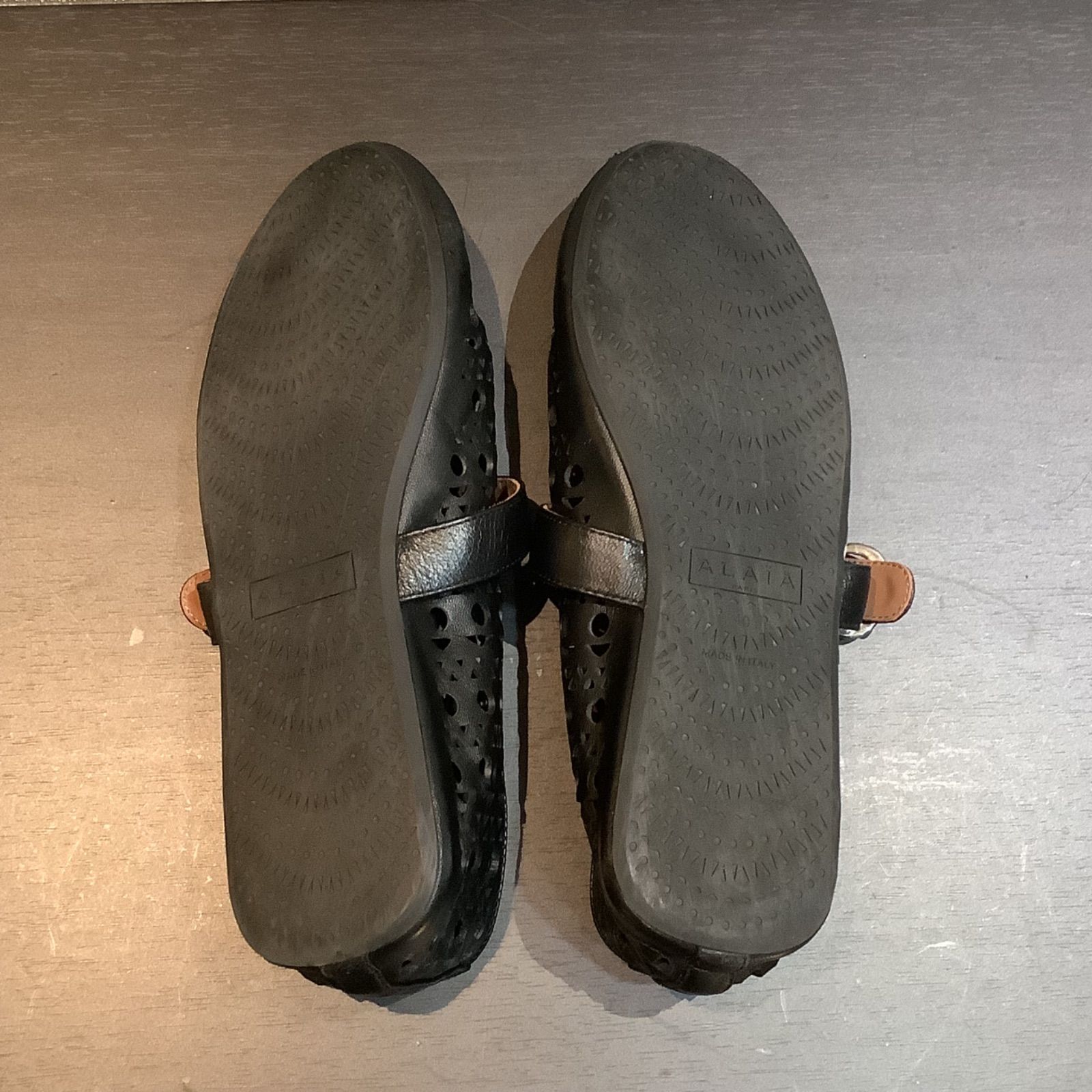 ヴィエンヌ エンボス