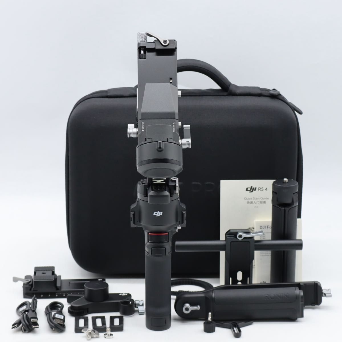 DJI RS 4コンボ 3軸スタビライザー‌‌ DSLR ミラーレスカメラ向け Canon Sony Panasonic Nikon Fujifilm 縦向き撮影ネイティブ対応 2モード切替ジョイスティック テフロン軸アーム Focus Proモーター