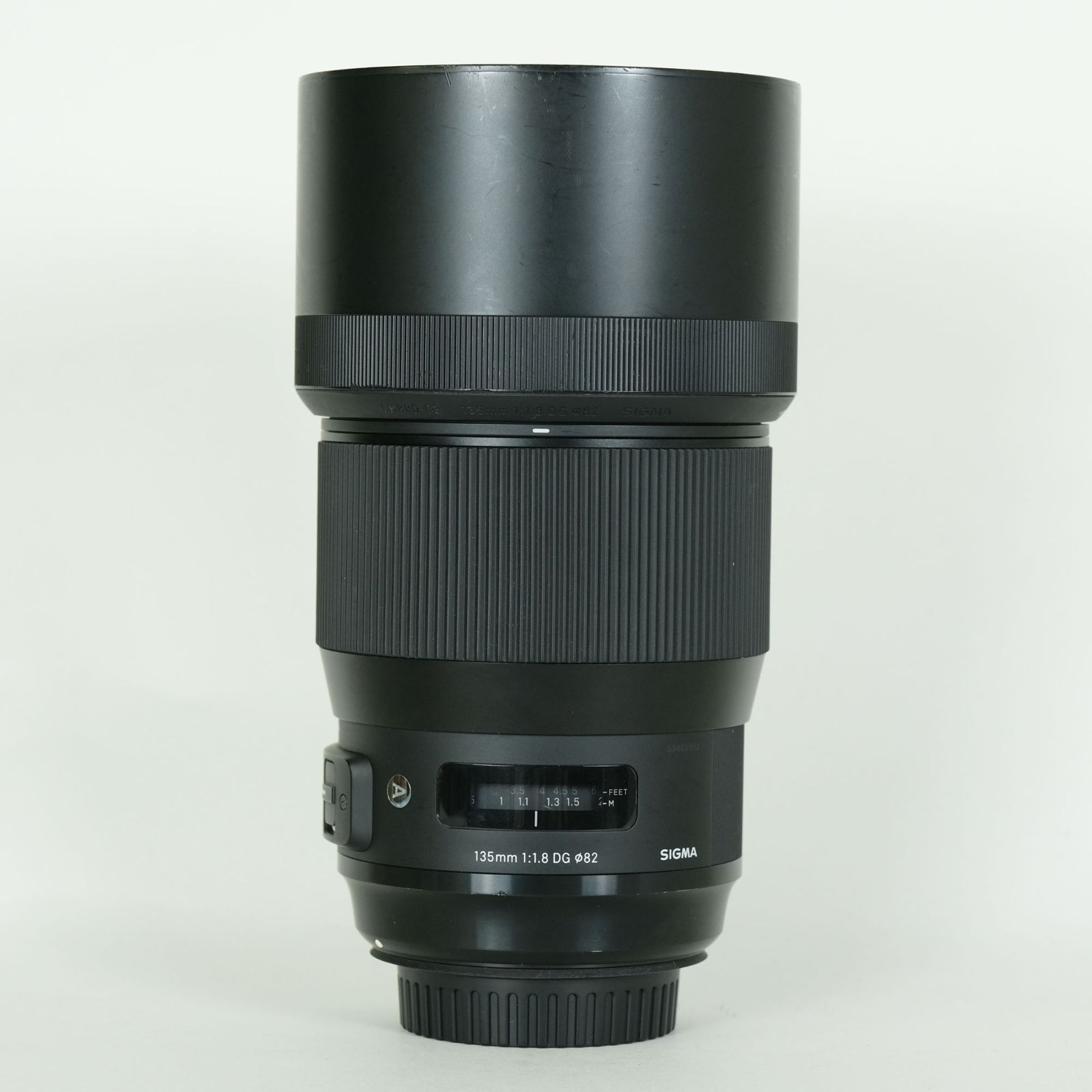 SIGMA 135 mm F 1 8 DG HSM Art キヤノン用 Canon EFマウント