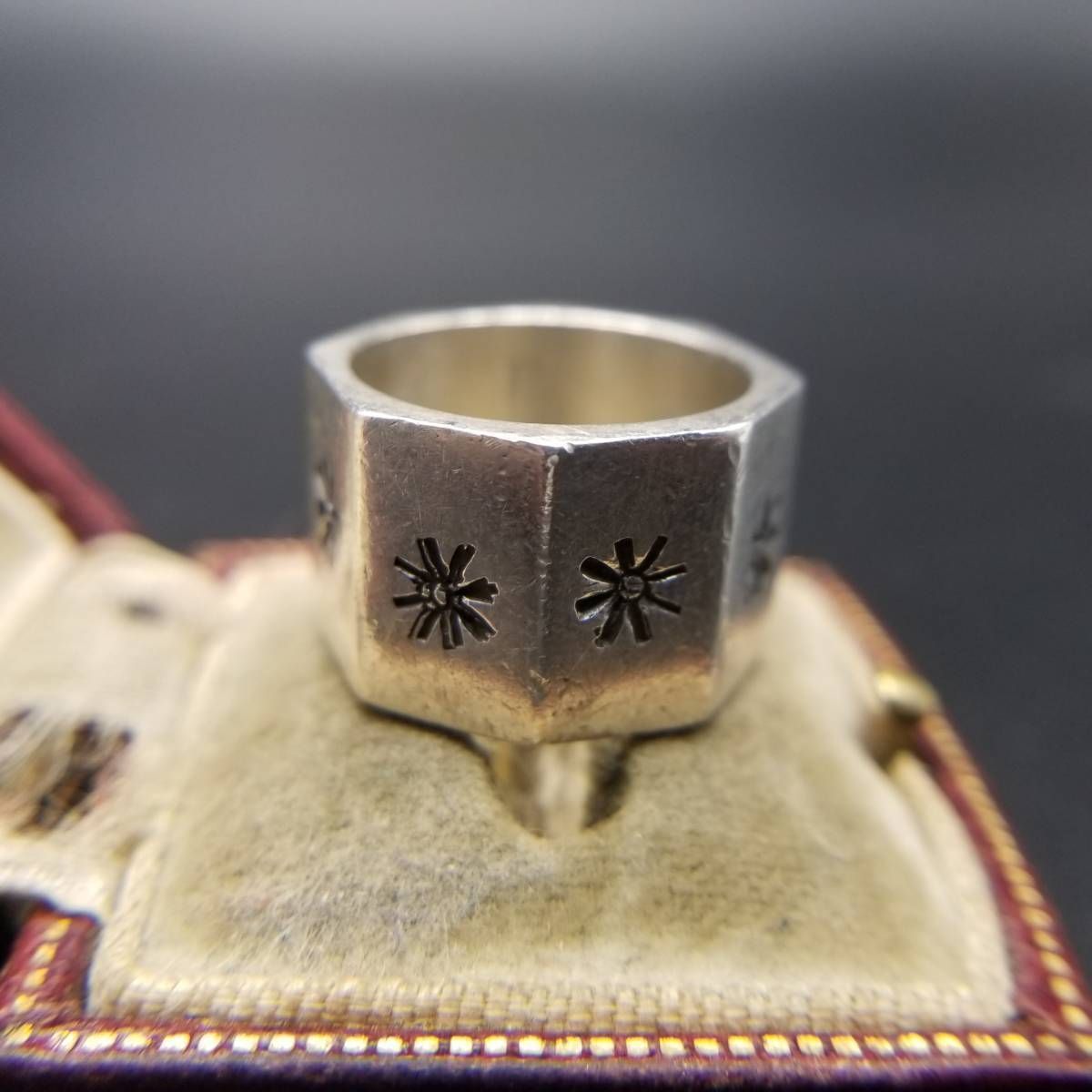 フラワー マーク ボルト 8角形 フォルム 925 シルバー ヴィンテージ バンドリング 15.5 g 銀 指輪 幅太 ユニセックス ボリューミー Y 10-Q
